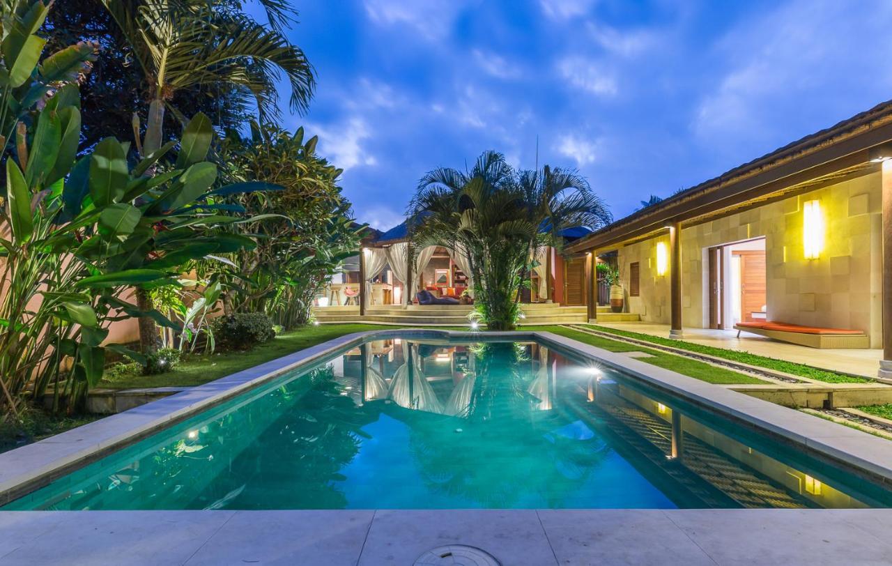 Villa Pilou Boutique Hotel Tanah Lot Exterior foto