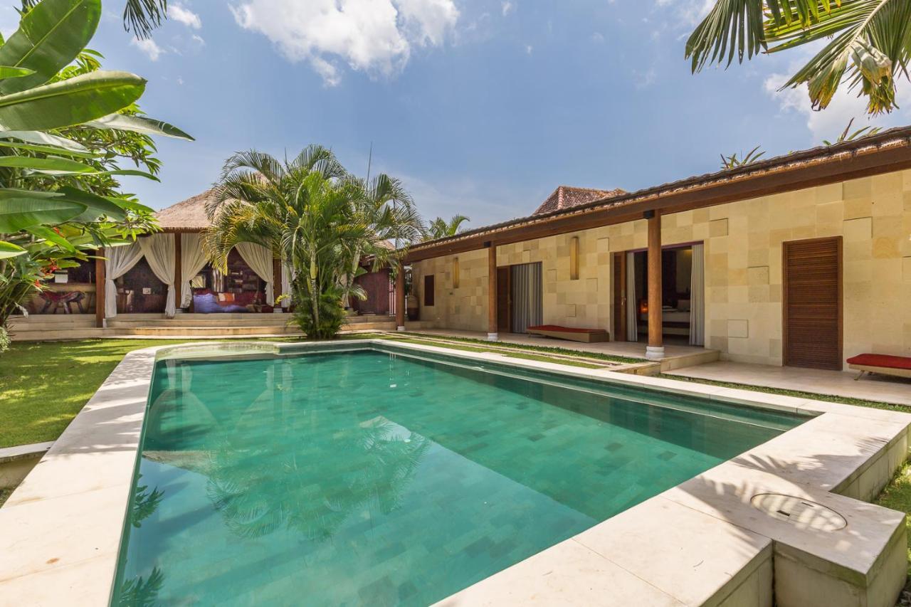 Villa Pilou Boutique Hotel Tanah Lot Exterior foto