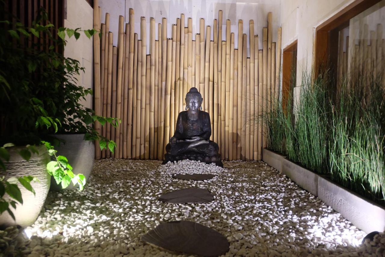 Villa Pilou Boutique Hotel Tanah Lot Exterior foto