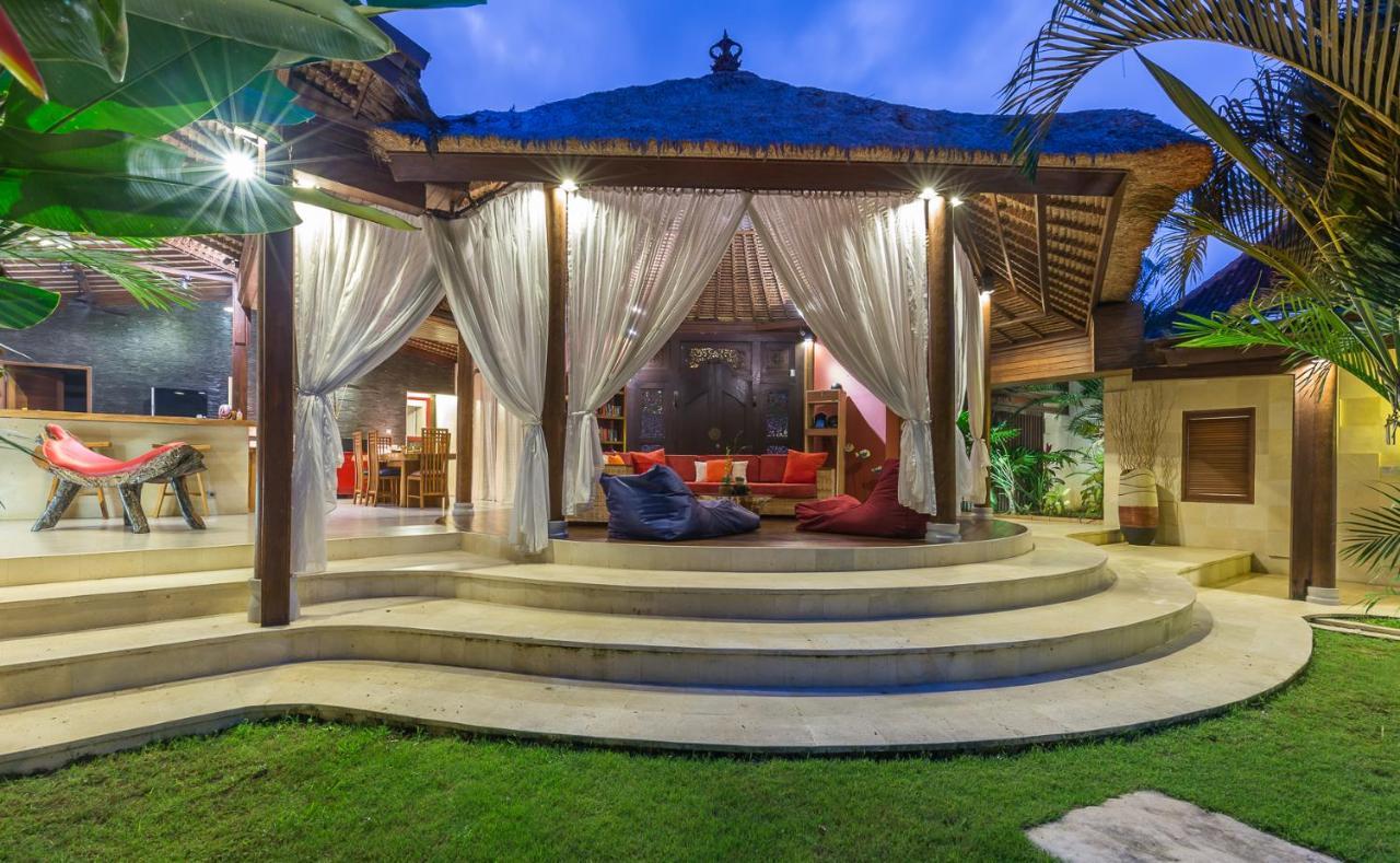 Villa Pilou Boutique Hotel Tanah Lot Exterior foto